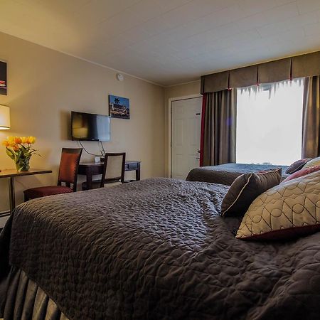 The White Horse Motel คอร์นวอลล์ ภายนอก รูปภาพ
