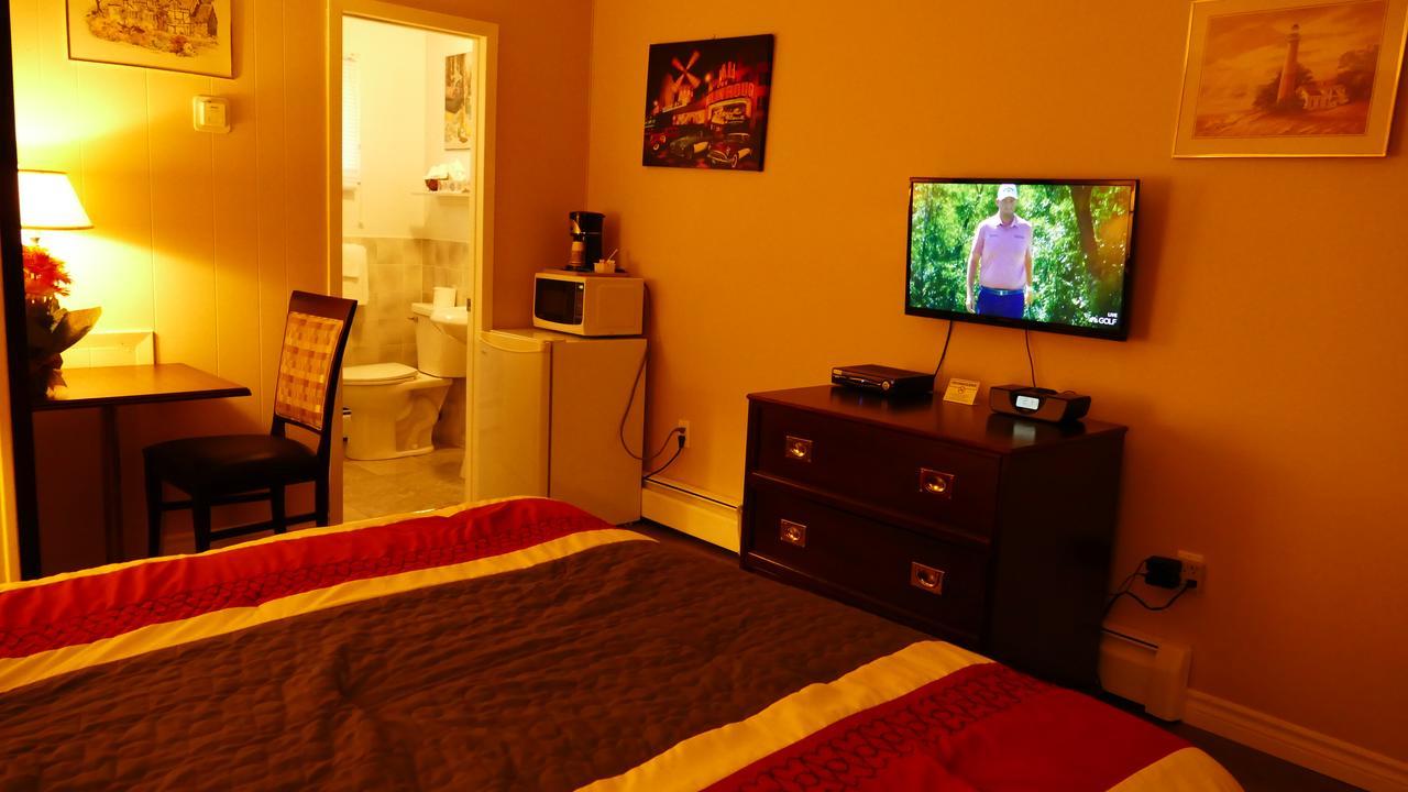 The White Horse Motel คอร์นวอลล์ ภายนอก รูปภาพ