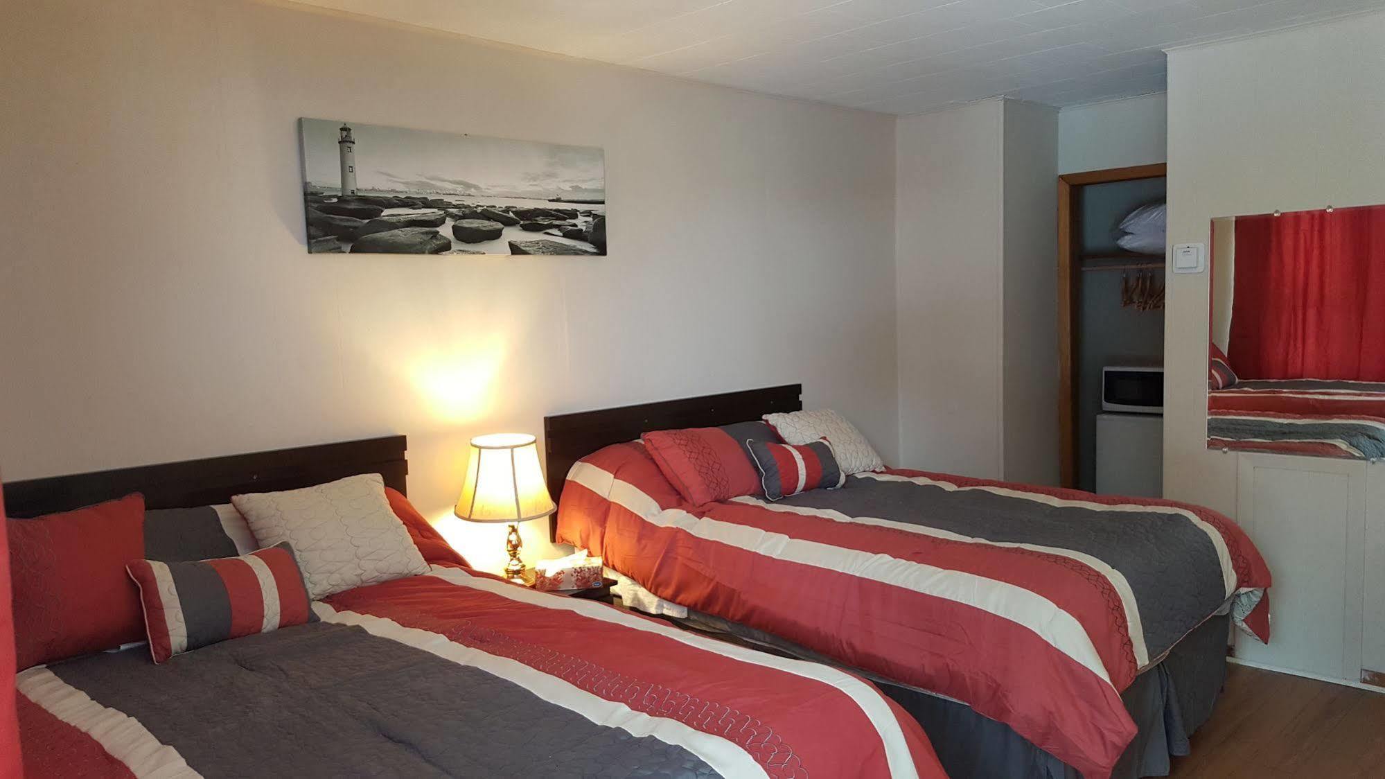 The White Horse Motel คอร์นวอลล์ ภายนอก รูปภาพ