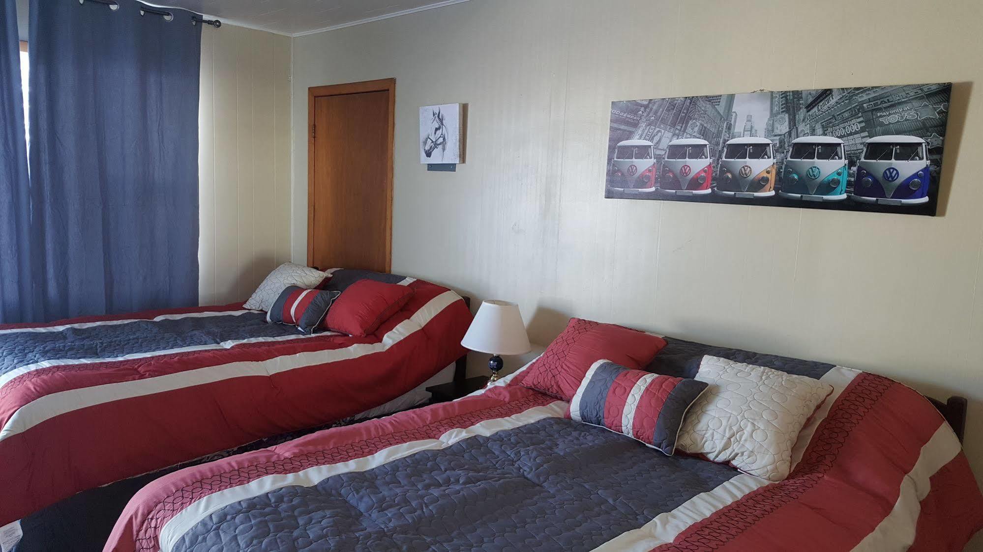 The White Horse Motel คอร์นวอลล์ ภายนอก รูปภาพ