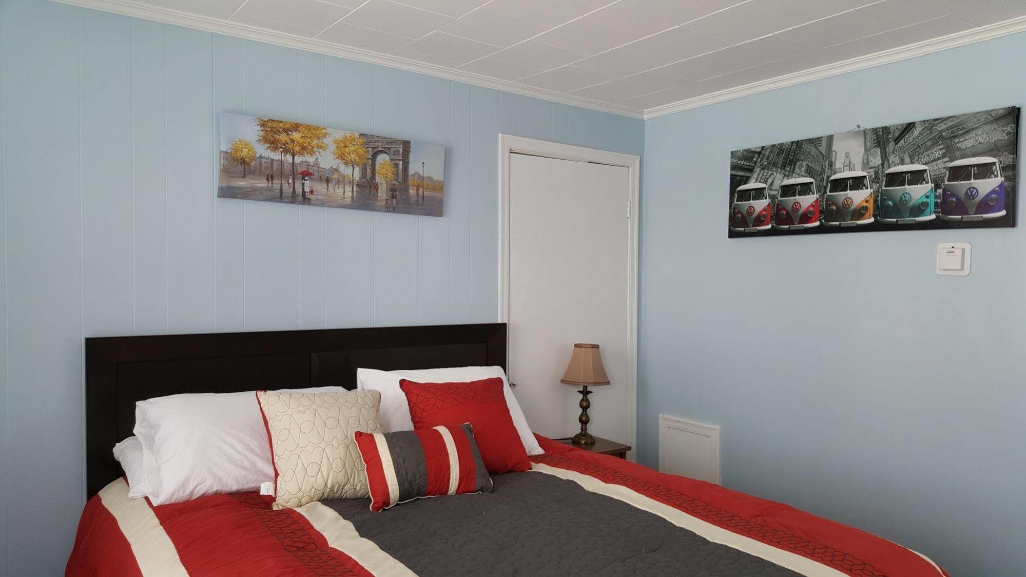 The White Horse Motel คอร์นวอลล์ ภายนอก รูปภาพ